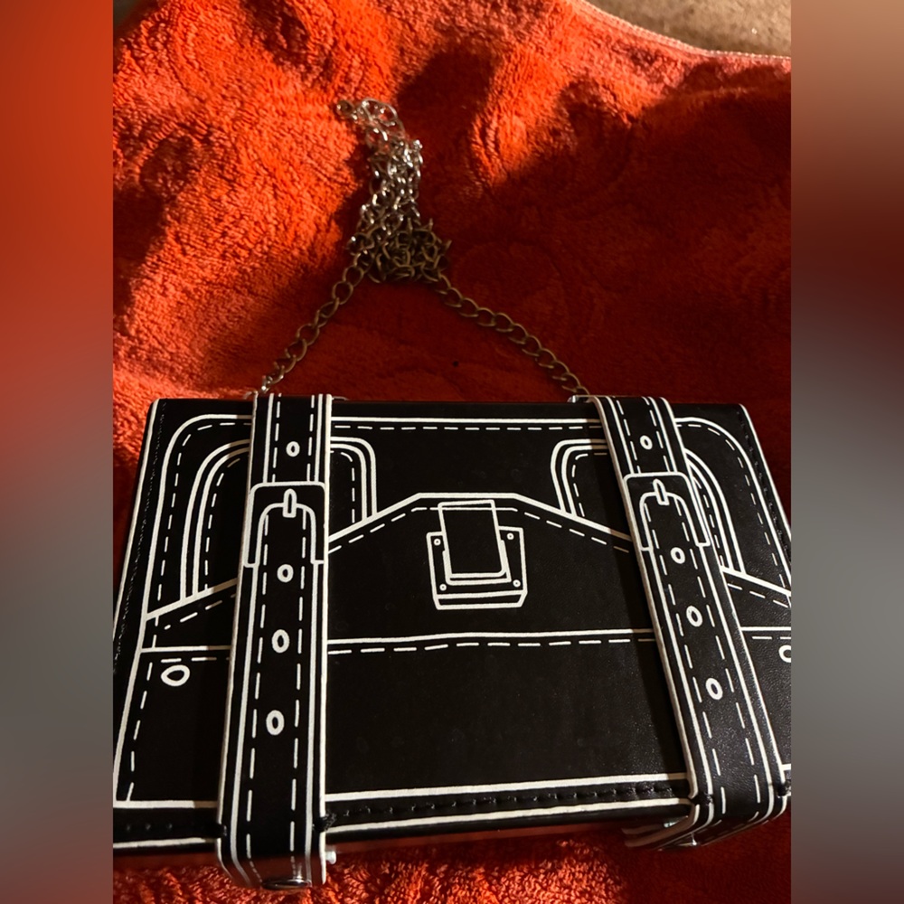 Black and White Graphic Crossbody Bag with Chain Strap